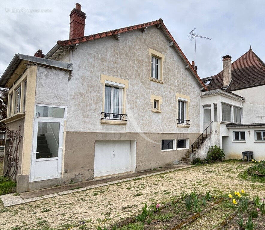 Maison à FOURCHAMBAULT