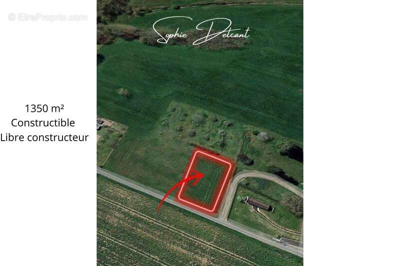 Terrain à CROTELLES