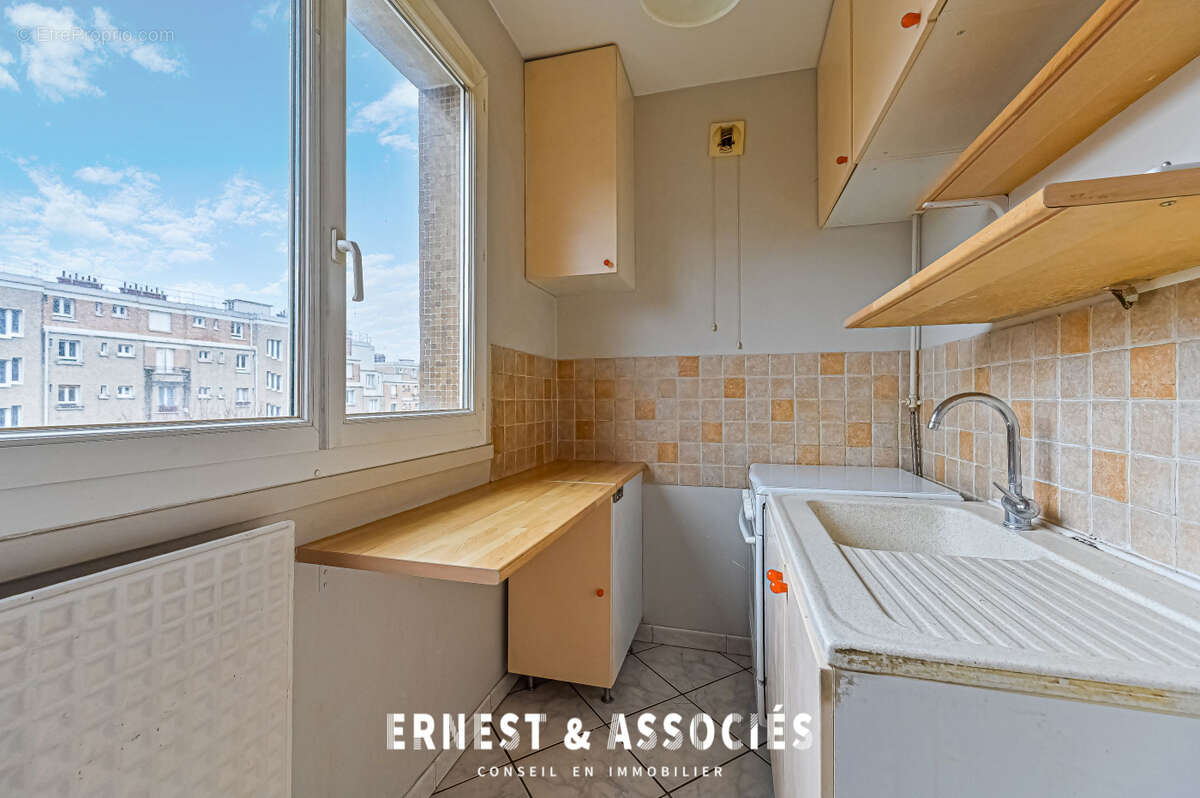 Appartement à PARIS-20E