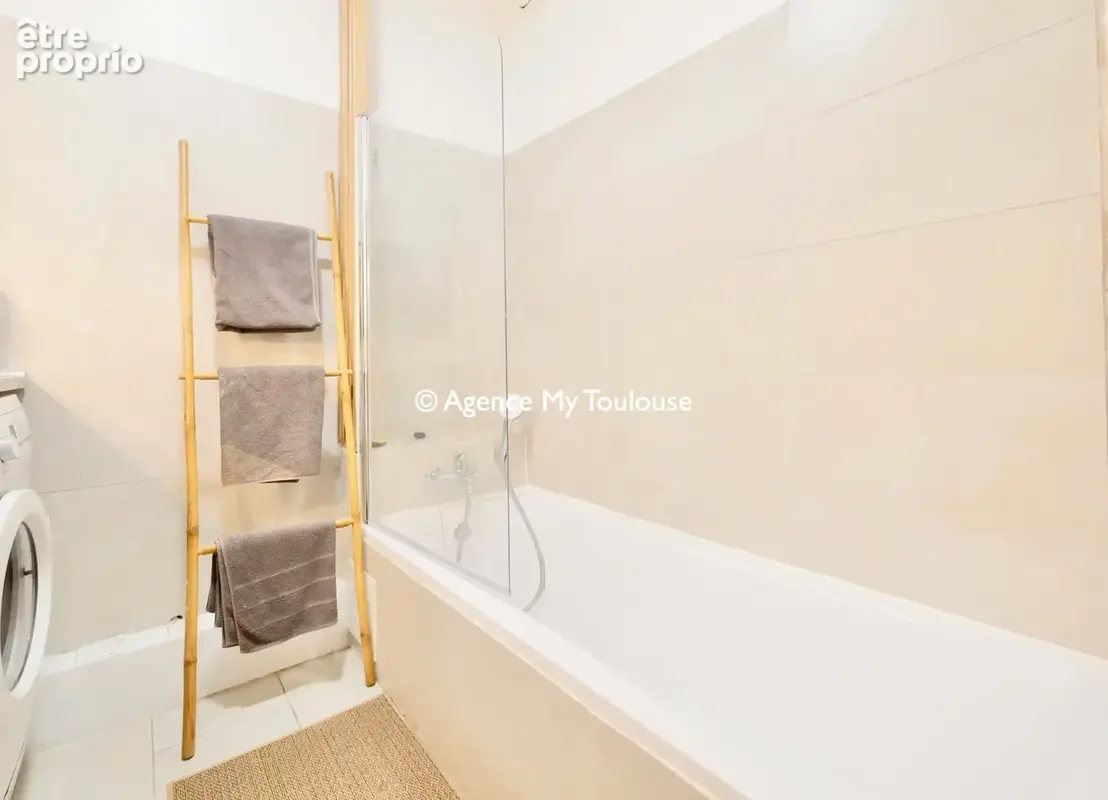 Toulouse, Déodat de Séverac, T4 de 95m2 familial traversant avec terrasse de 30m2 et garage - photo 9
