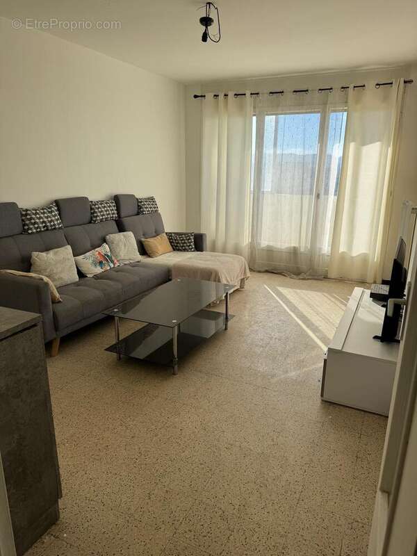 Appartement à MARSEILLE-11E