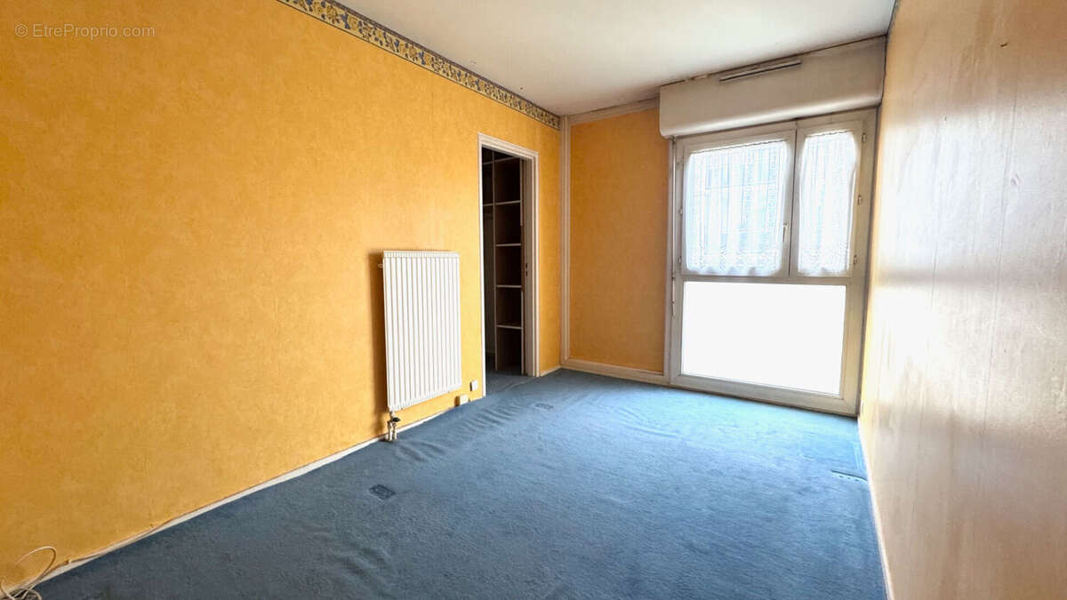 Appartement à CORBEIL-ESSONNES