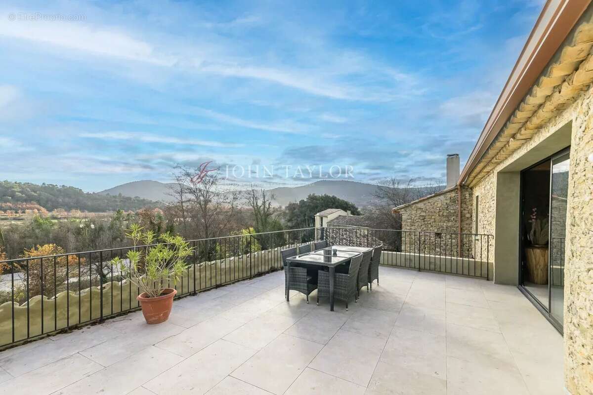 Maison à VAISON-LA-ROMAINE