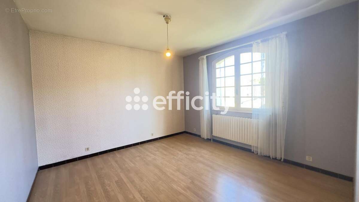 Maison à PIERRELATTE