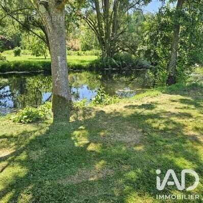 Terrain 2000 m² à Chateaudun  - photo 3