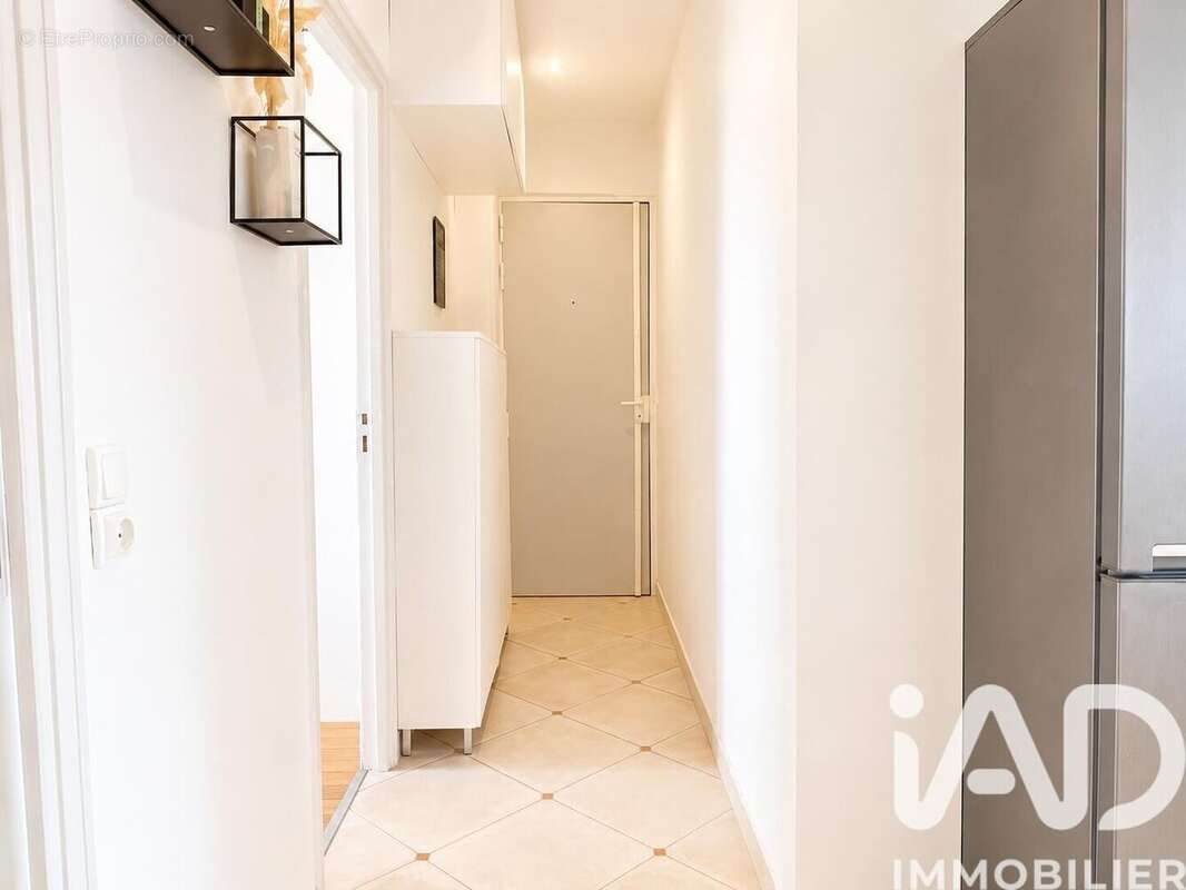 Photo 9 - Appartement à COURBEVOIE