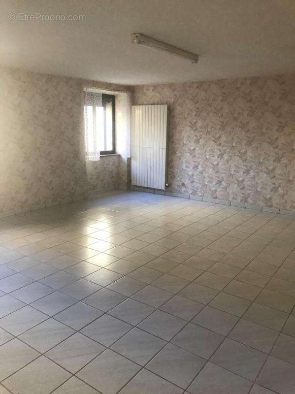 Maison 200 m² à Saint-Victor-De-Malcap  - photo 4