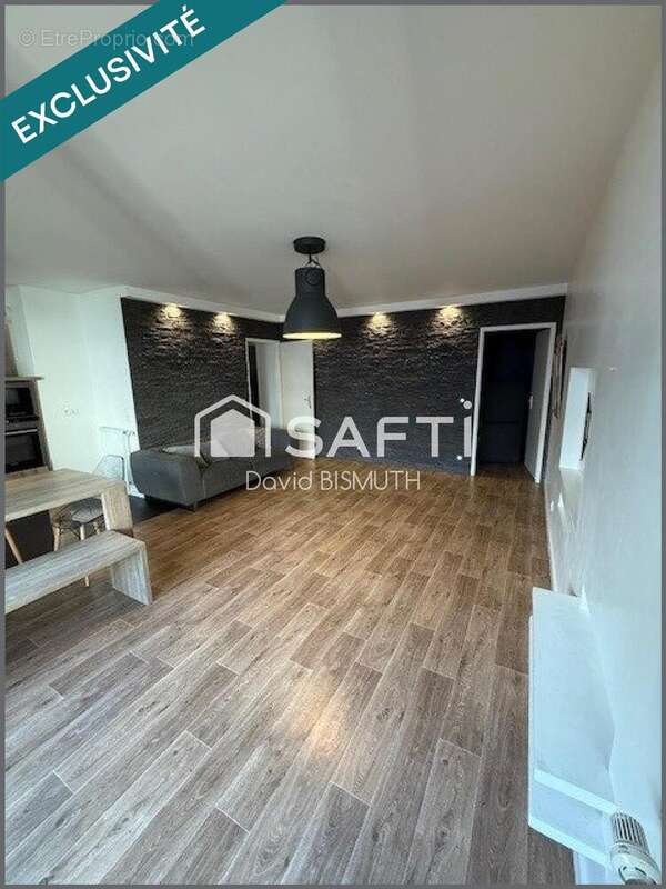 Photo 3 - Appartement à GENNEVILLIERS