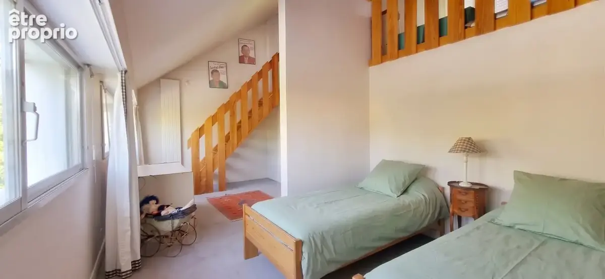 L'avant-garde a 50 ans : villa d'architecte et son poumon vert en centre-ville. - photo 9