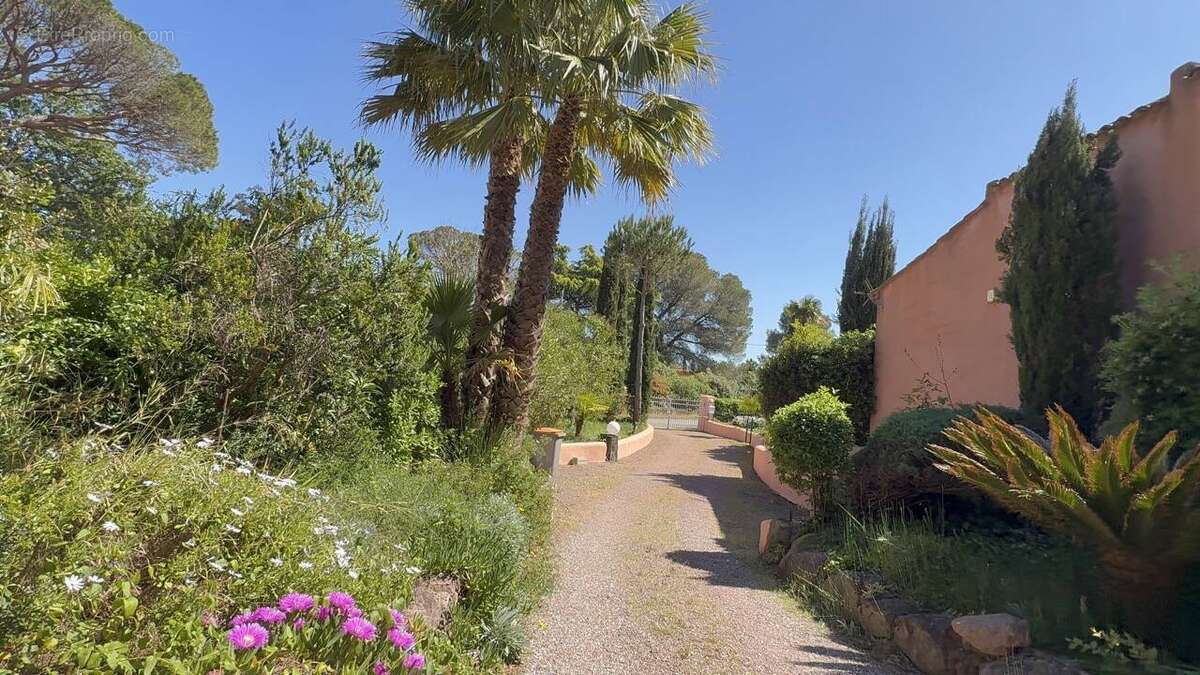 Maison à FREJUS