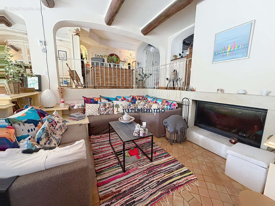 Maison à VAISON-LA-ROMAINE