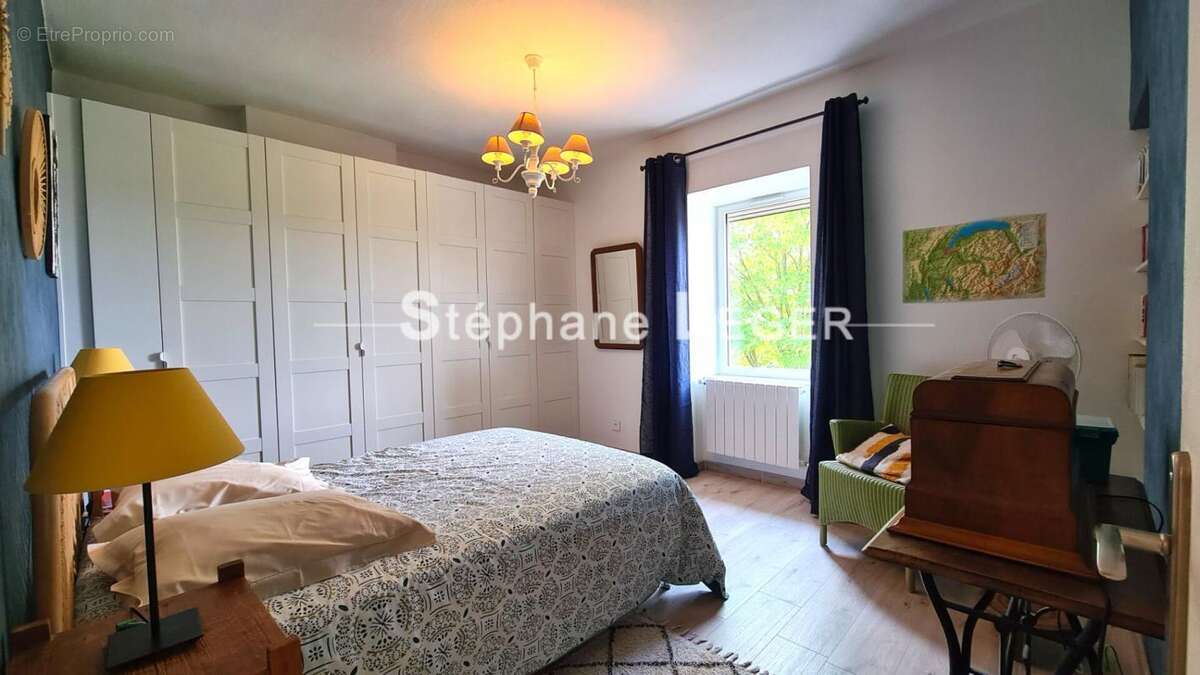 Maison à MONTELIMAR