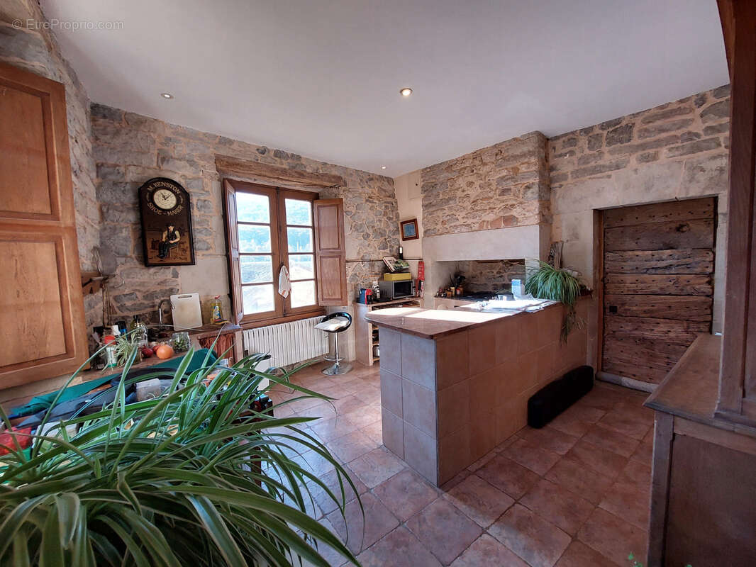 Maison à MILHARS