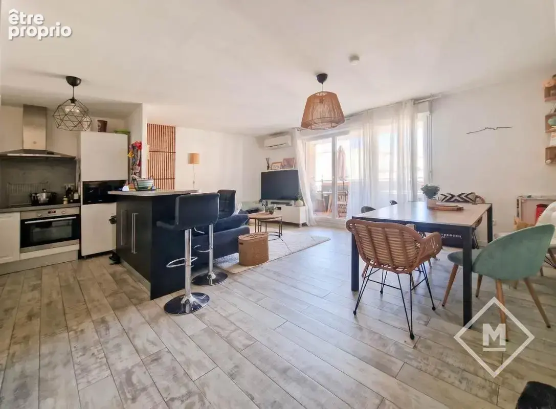 Vente Appartement 84m² Rouet/Cantini Marseille 8ème - Terrasses et État Impeccable - photo 2