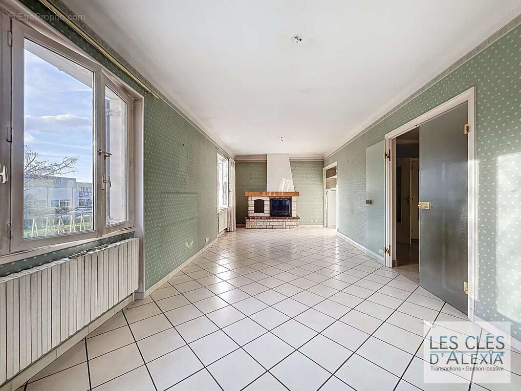 Maison à CHASSE-SUR-RHONE