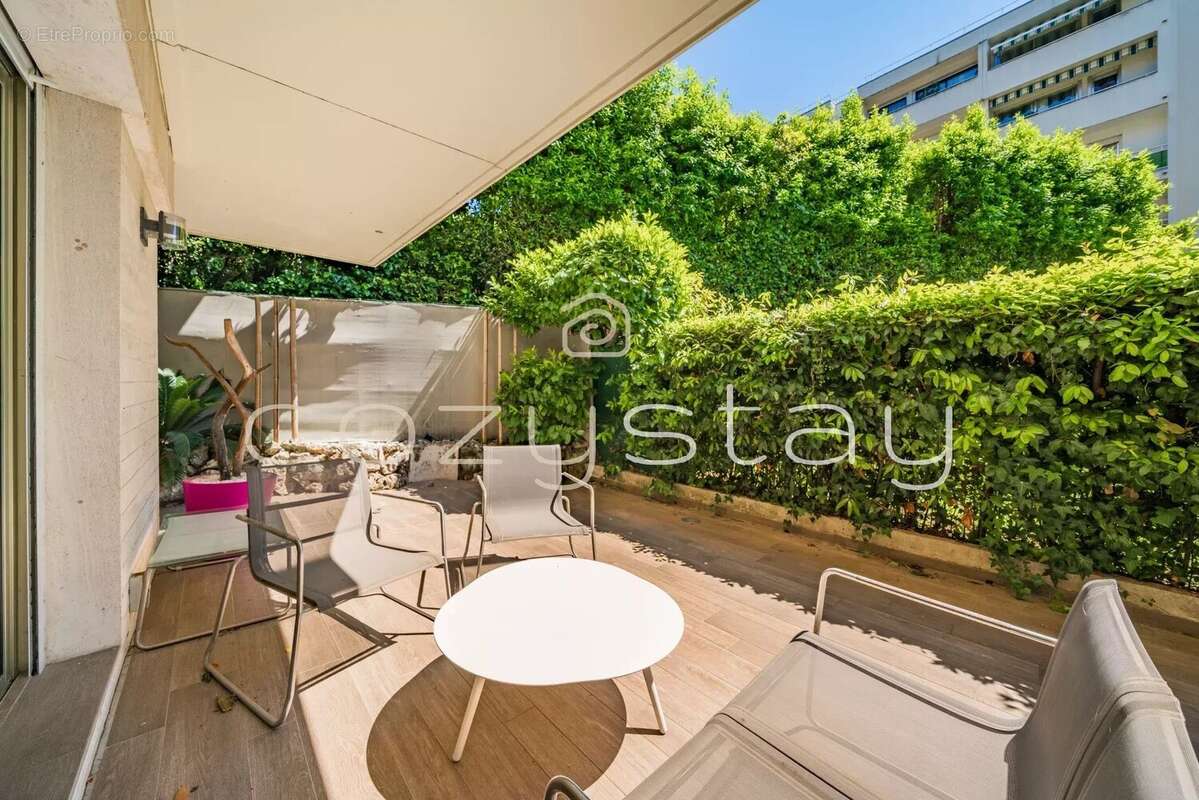 Appartement à CANNES