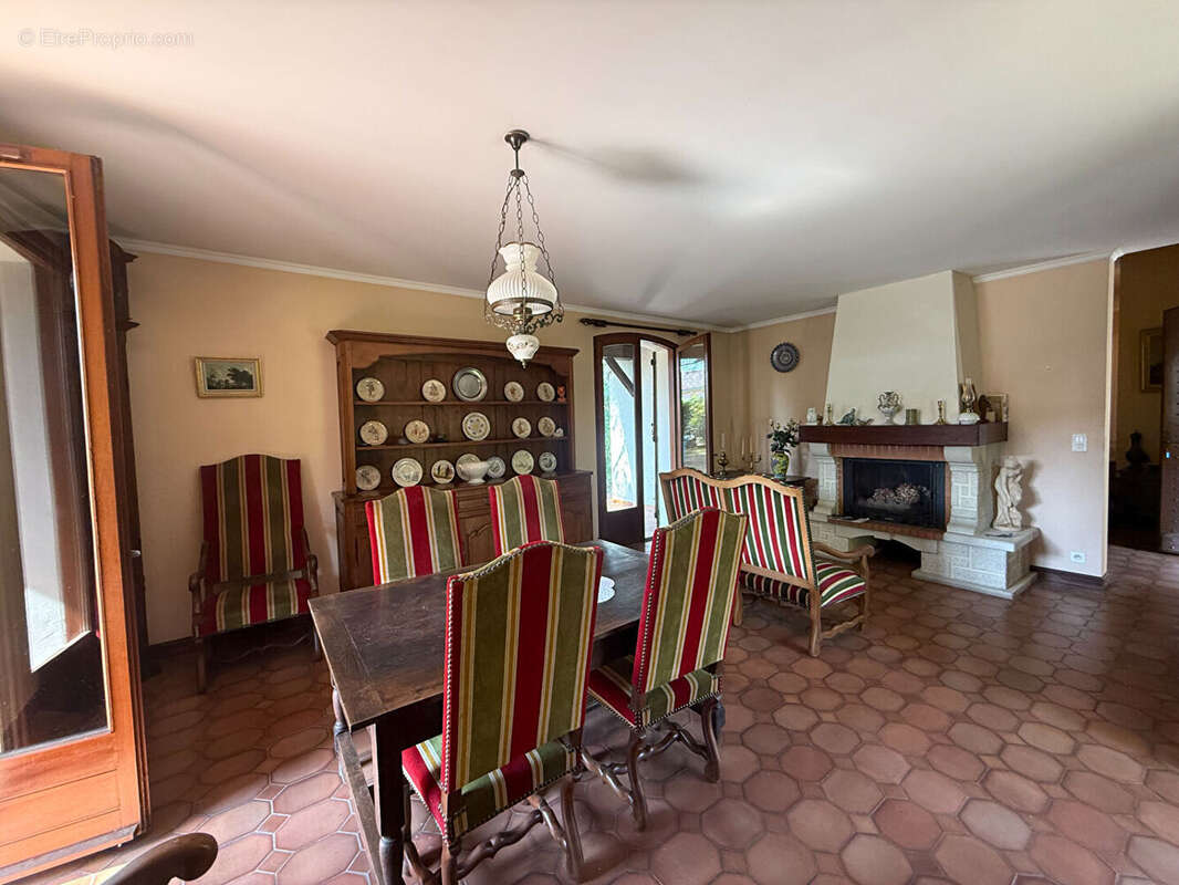 Maison à vendre à Pujols secteur prisé - photo 10