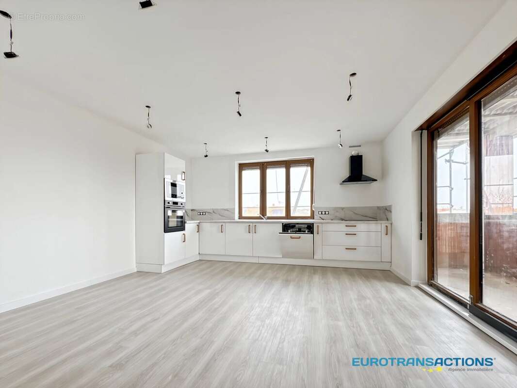 Appartement à NIEDERMODERN