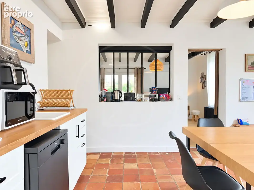 Maison de caractère rénovée avec dépendance - photo 5