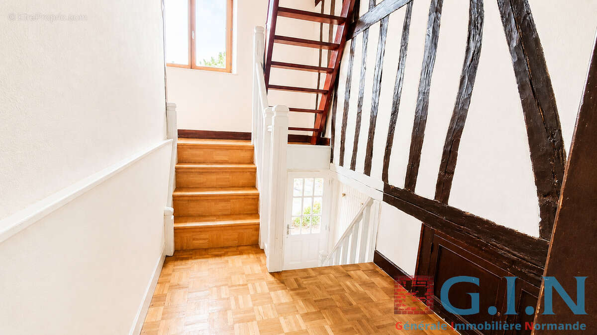 PETIT COURONNE (76650) Centre ville - photo 5