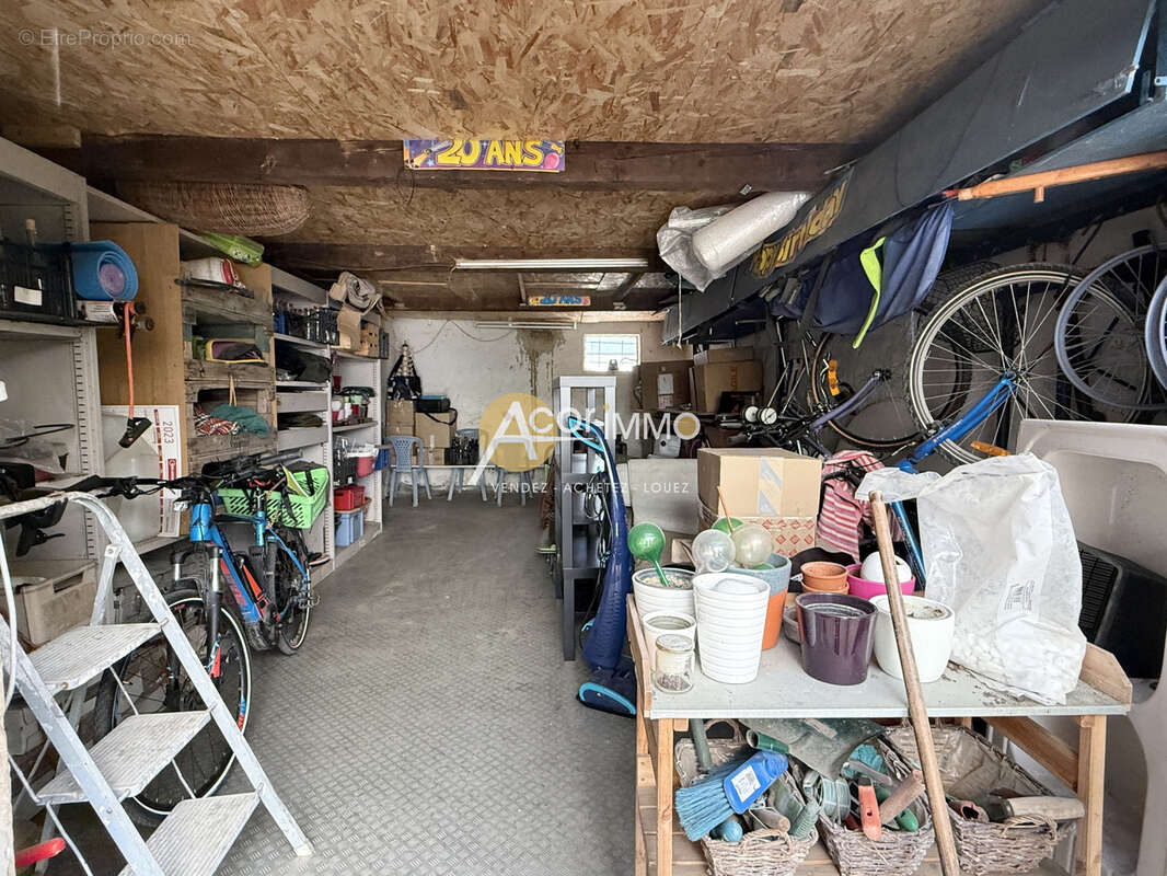 LA GARDE ,5 pièces 153 m2, Esprit maison, Jardin, Cave et Garage. - photo 15