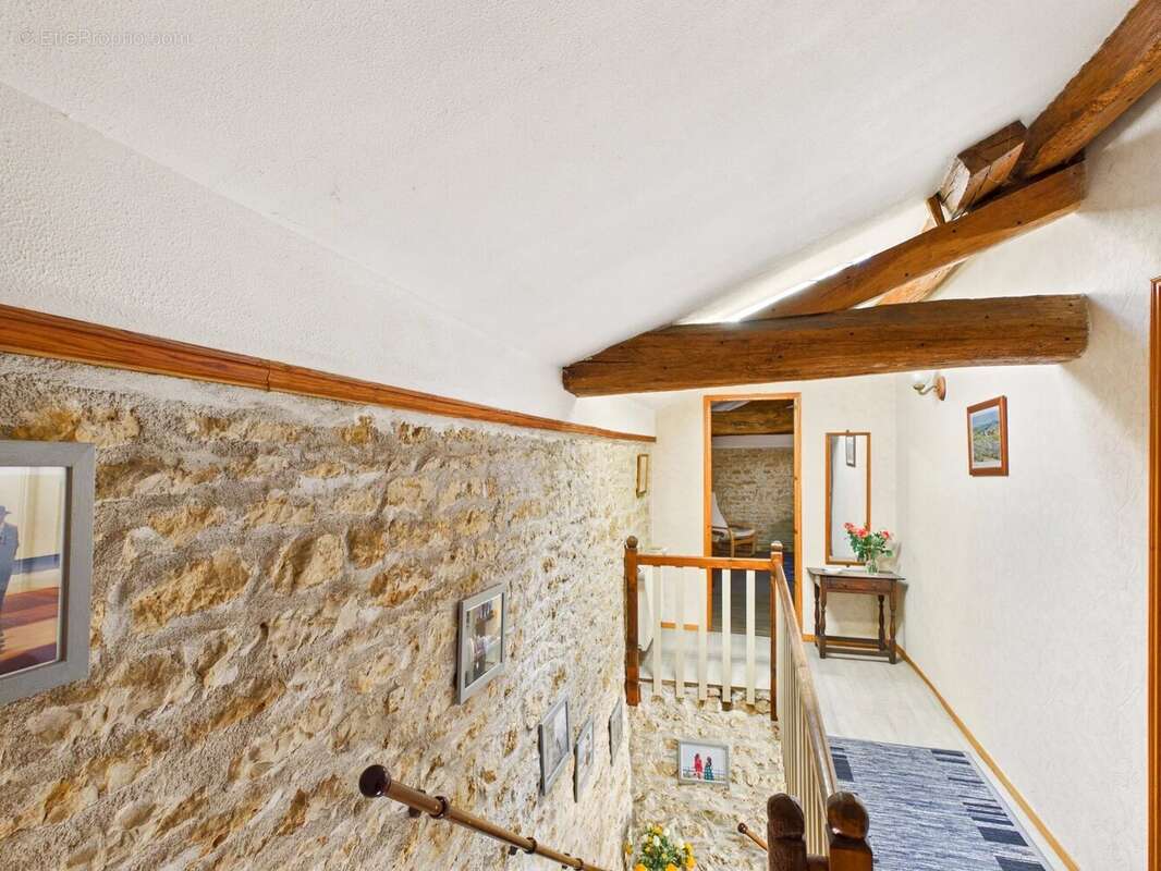 Maison à LIMALONGES