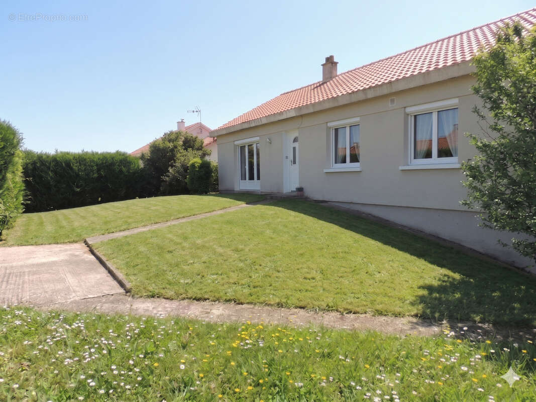 Maison à CHAUCHE