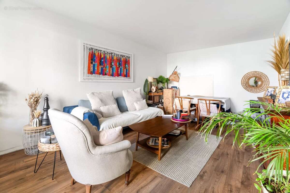 Appartement à LEVALLOIS-PERRET