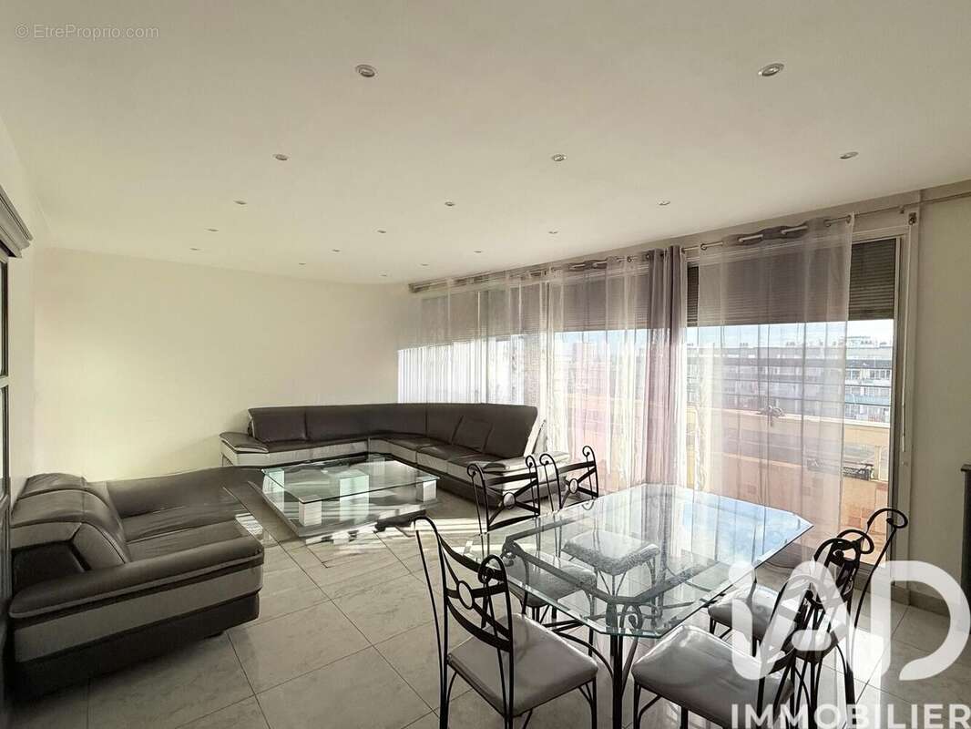 Photo 2 - Appartement à SARCELLES