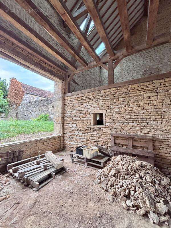 À Vendre – Dijon Nord, PICHANGES , Grange de caractère à réinventer - photo 10