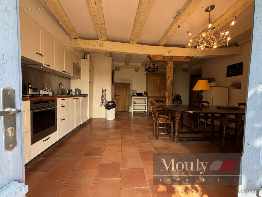 Chateau  avec vue exceptionnelle sur le lot - photo 9