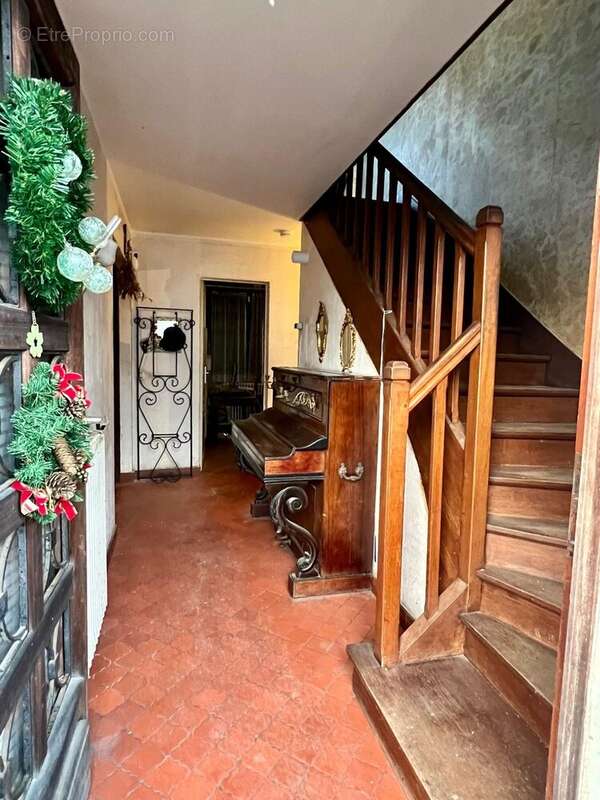 Maison à COMBS-LA-VILLE