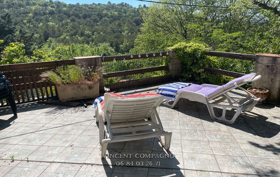 Maison à ESPARRON-DE-VERDON