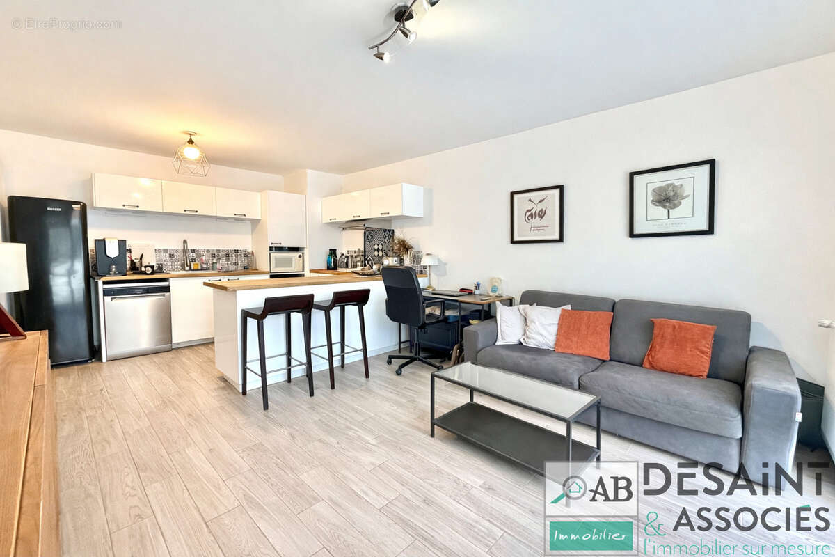 Appartement à CRECY-LA-CHAPELLE