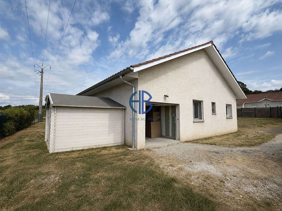 Maison à LES ABRETS