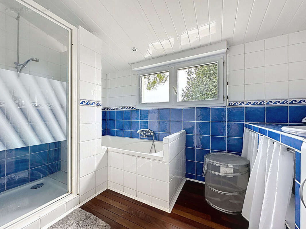 Maison à PORT-DES-BARQUES