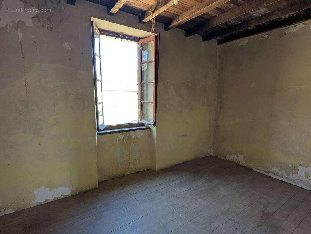 Maison de hameau de 183 m² avec jardin - photo 9