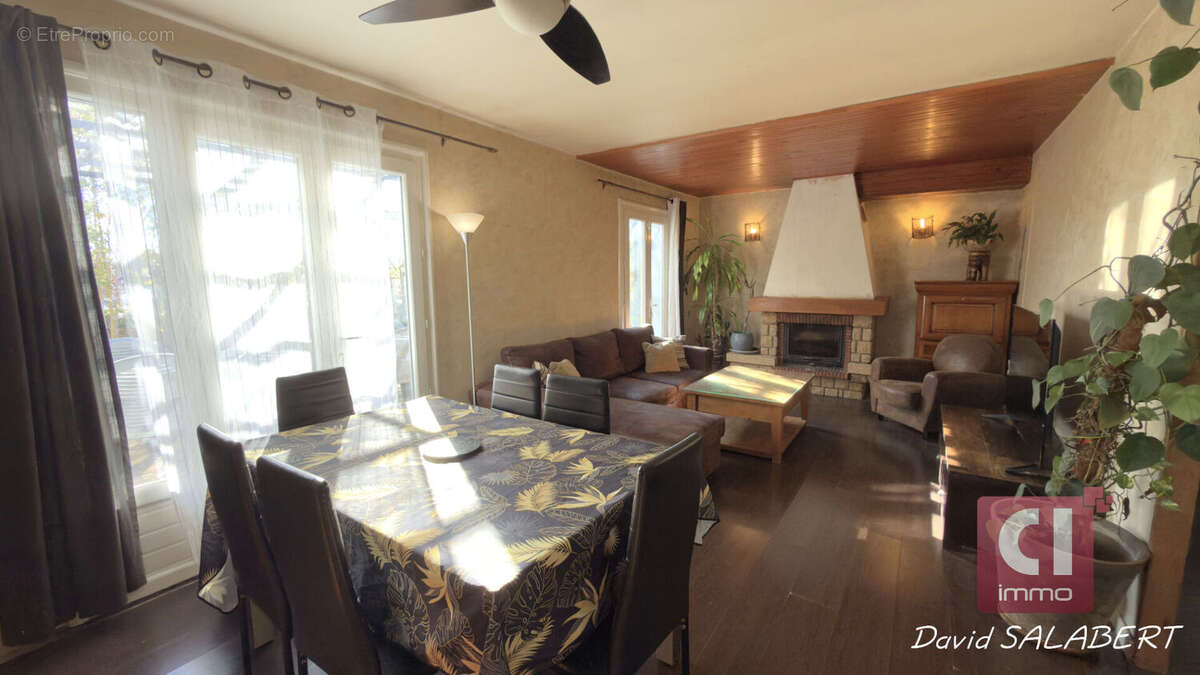 Maison à PUGET-VILLE