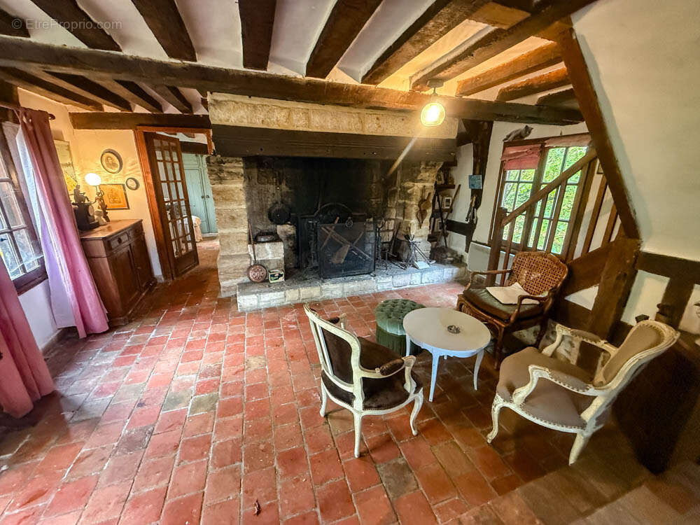Maison à CROUTTES