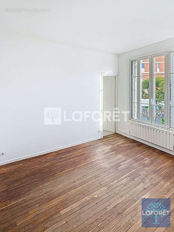 Appartement à VIGNEUX-SUR-SEINE