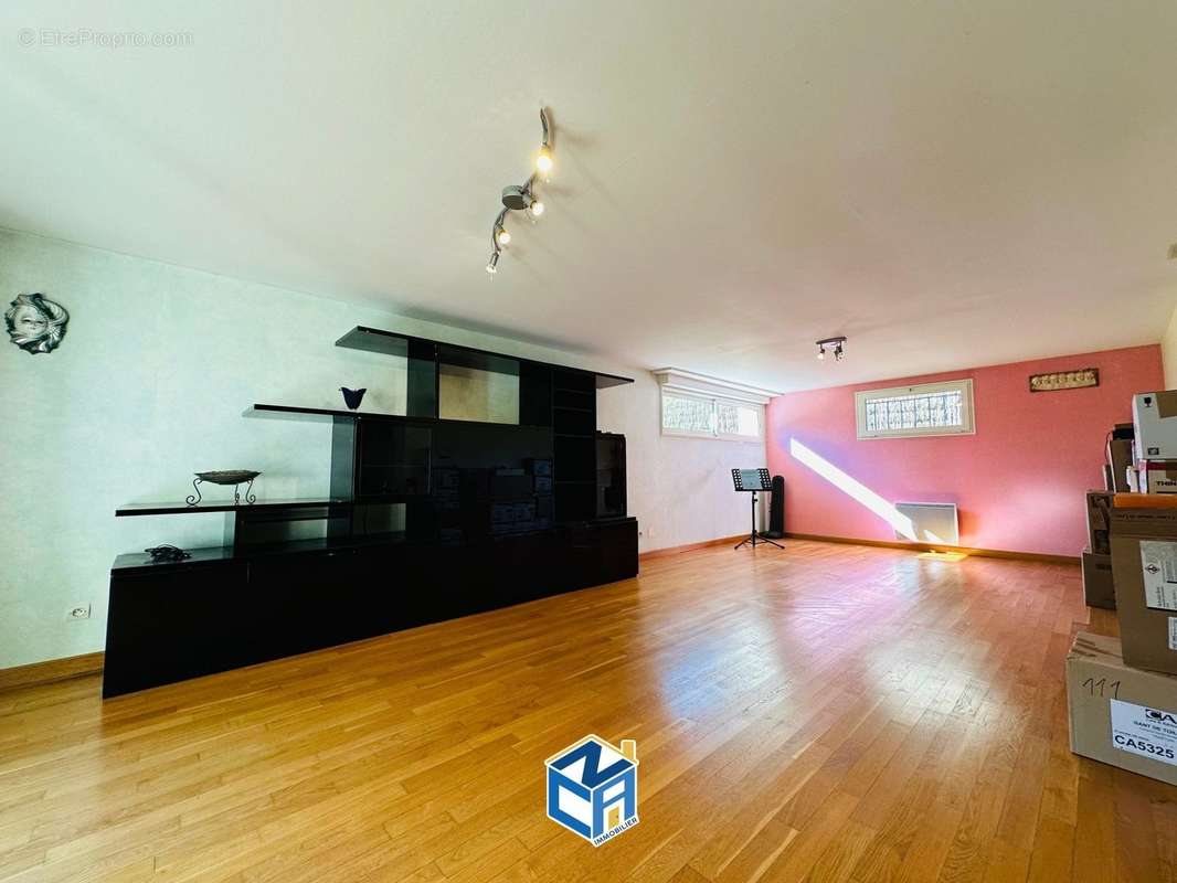 Maison à CHAMBRAY-LES-TOURS