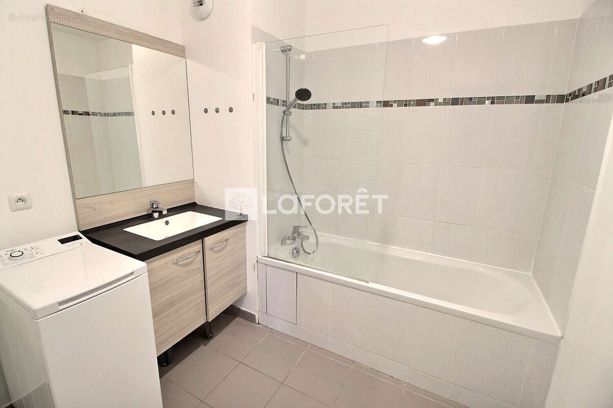 Appartement à GENNEVILLIERS