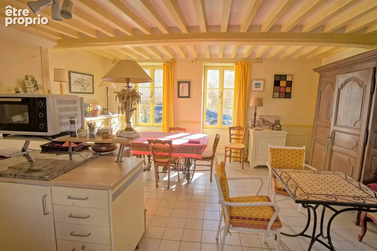 BERNIERES SUR MER - Maison de bourg avec vie de plain pied - photo 3
