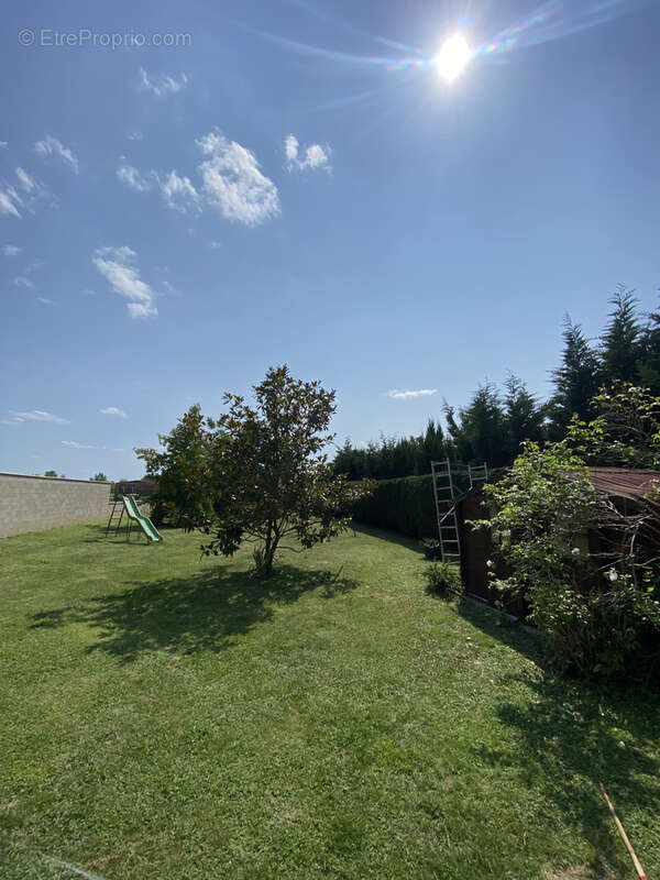 Terrain à 5min de la gare de MONTEREAU - photo 2