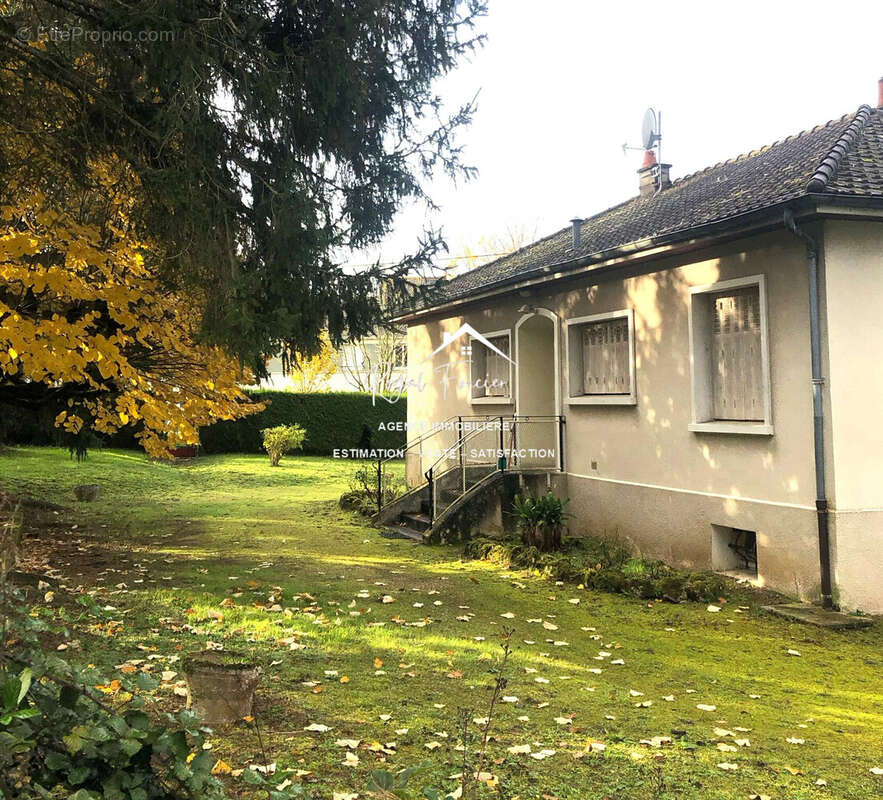 Maison à SAINTE-MAURE-DE-TOURAINE