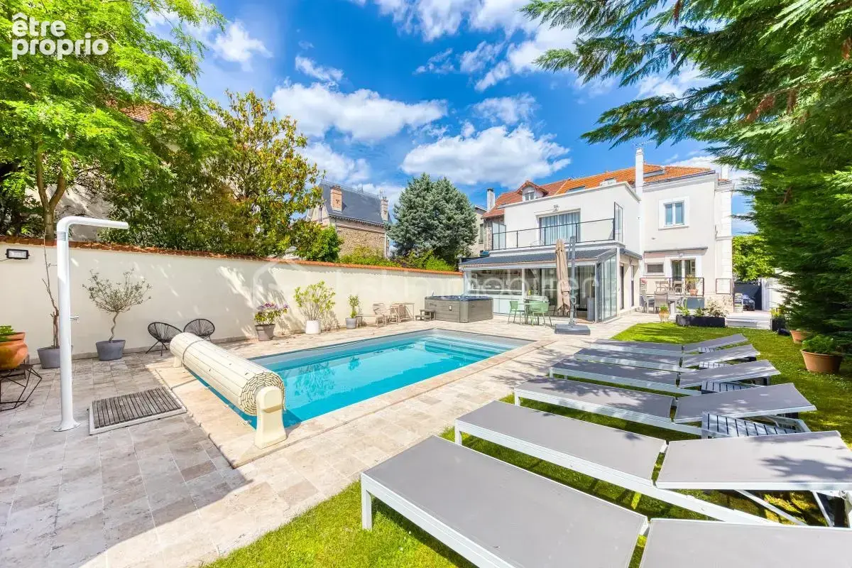 Maison à LE PERREUX-SUR-MARNE