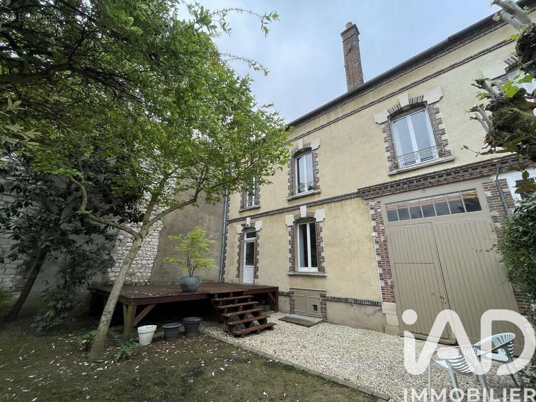 Photo 2 - Maison à JOIGNY