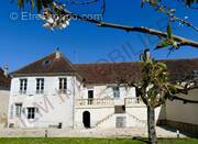 Maison à ESCOLIVES-SAINTE-CAMILLE