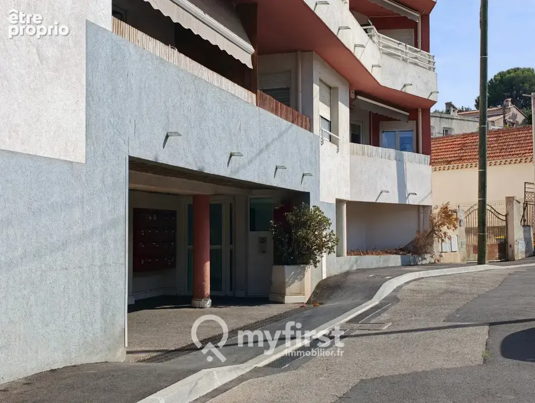 Un deux pieces clés en main sur un quartier chouette de la Seyne ! - photo 17