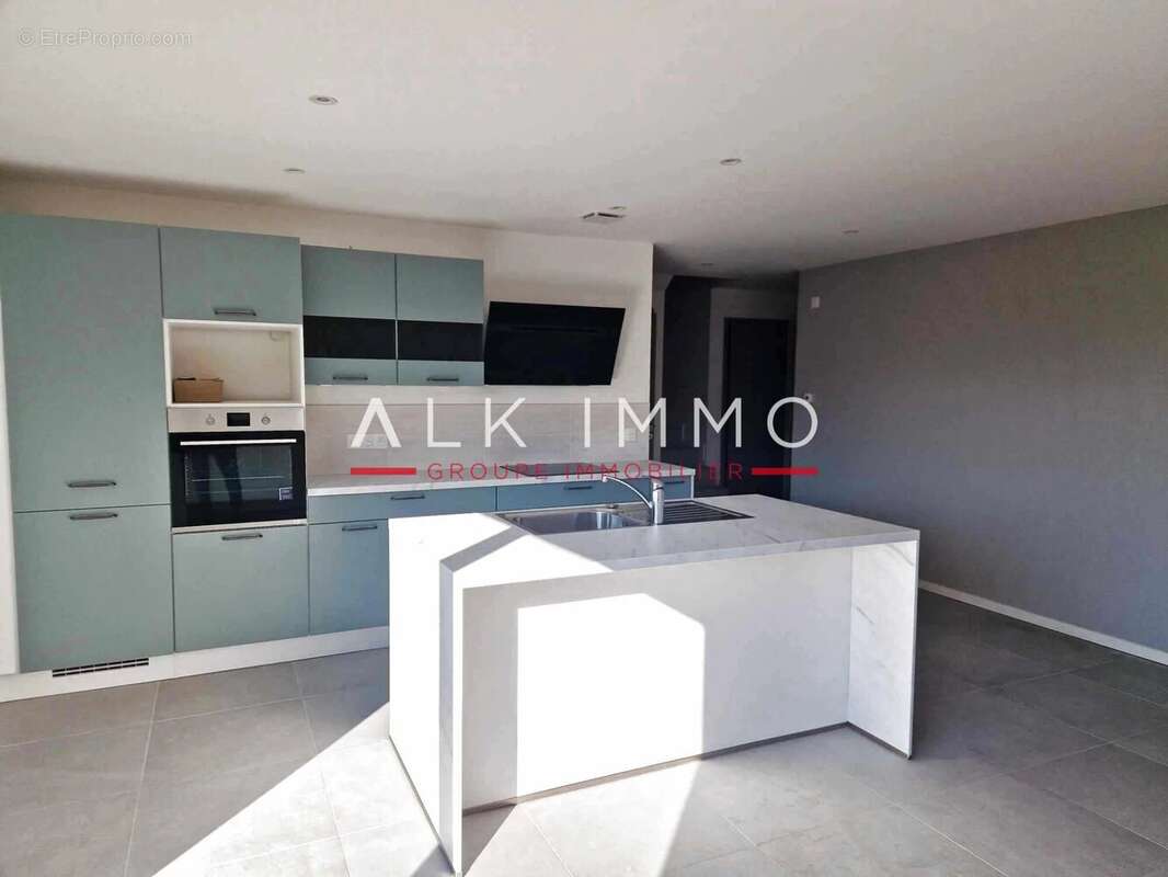 Appartement à CONTAMINE-SUR-ARVE